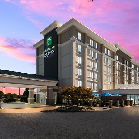 Holiday Inn Express Hotels- Hampton By Ihg Exteriör bild
