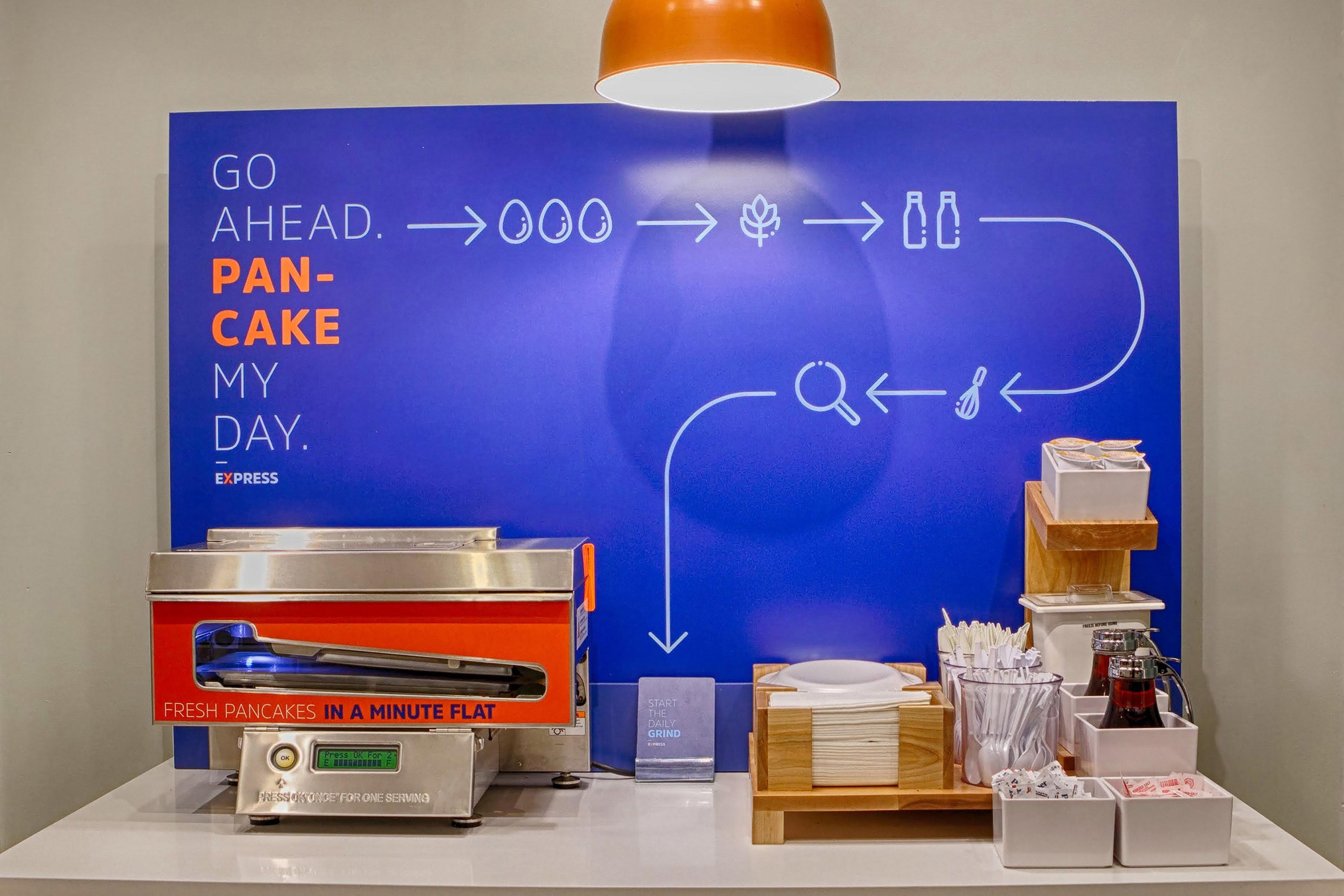 Holiday Inn Express Hotels- Hampton By Ihg Exteriör bild