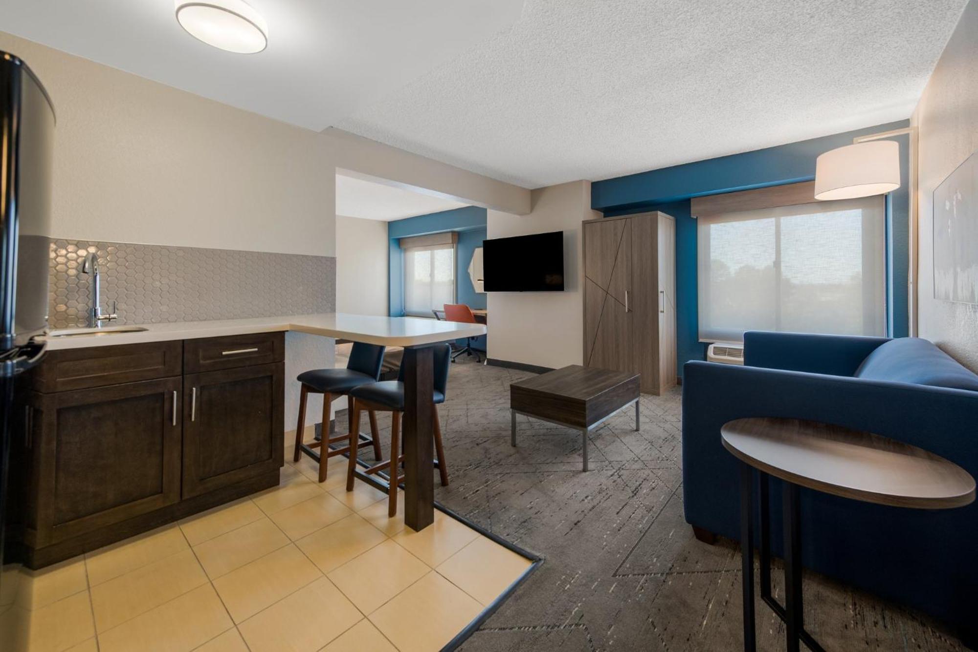 Holiday Inn Express Hotels- Hampton By Ihg Exteriör bild