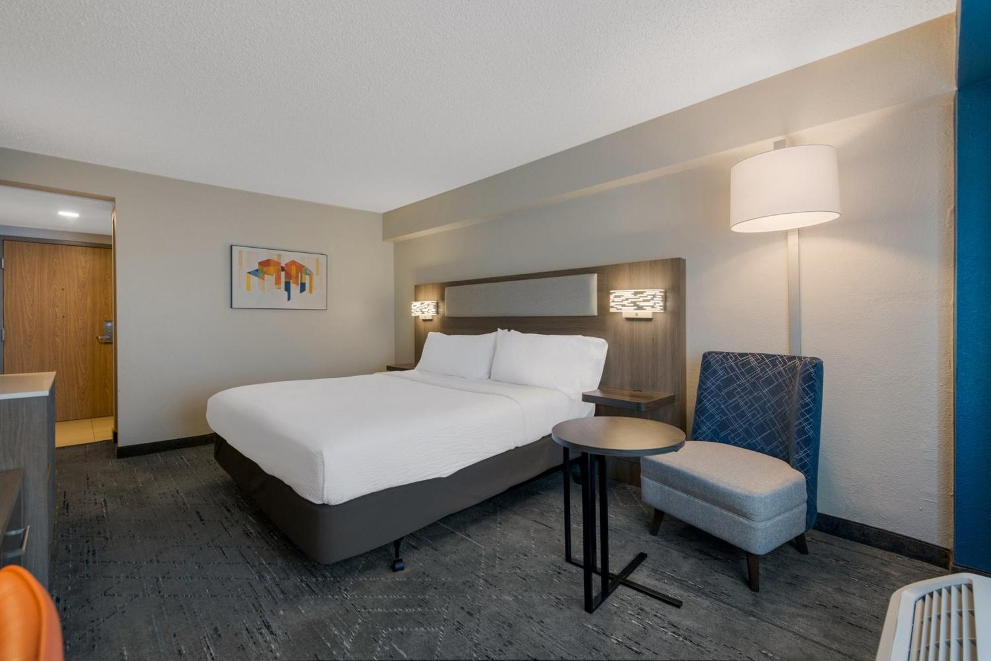 Holiday Inn Express Hotels- Hampton By Ihg Exteriör bild