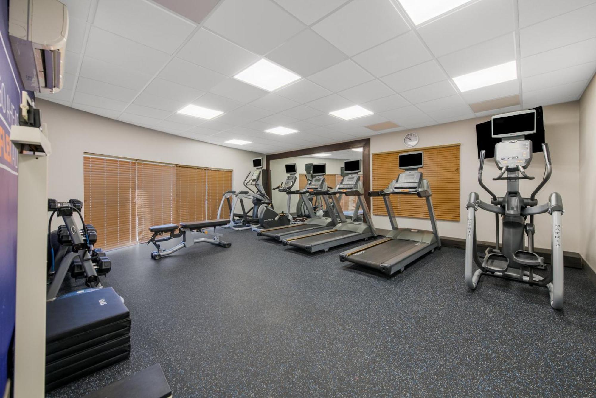 Holiday Inn Express Hotels- Hampton By Ihg Exteriör bild