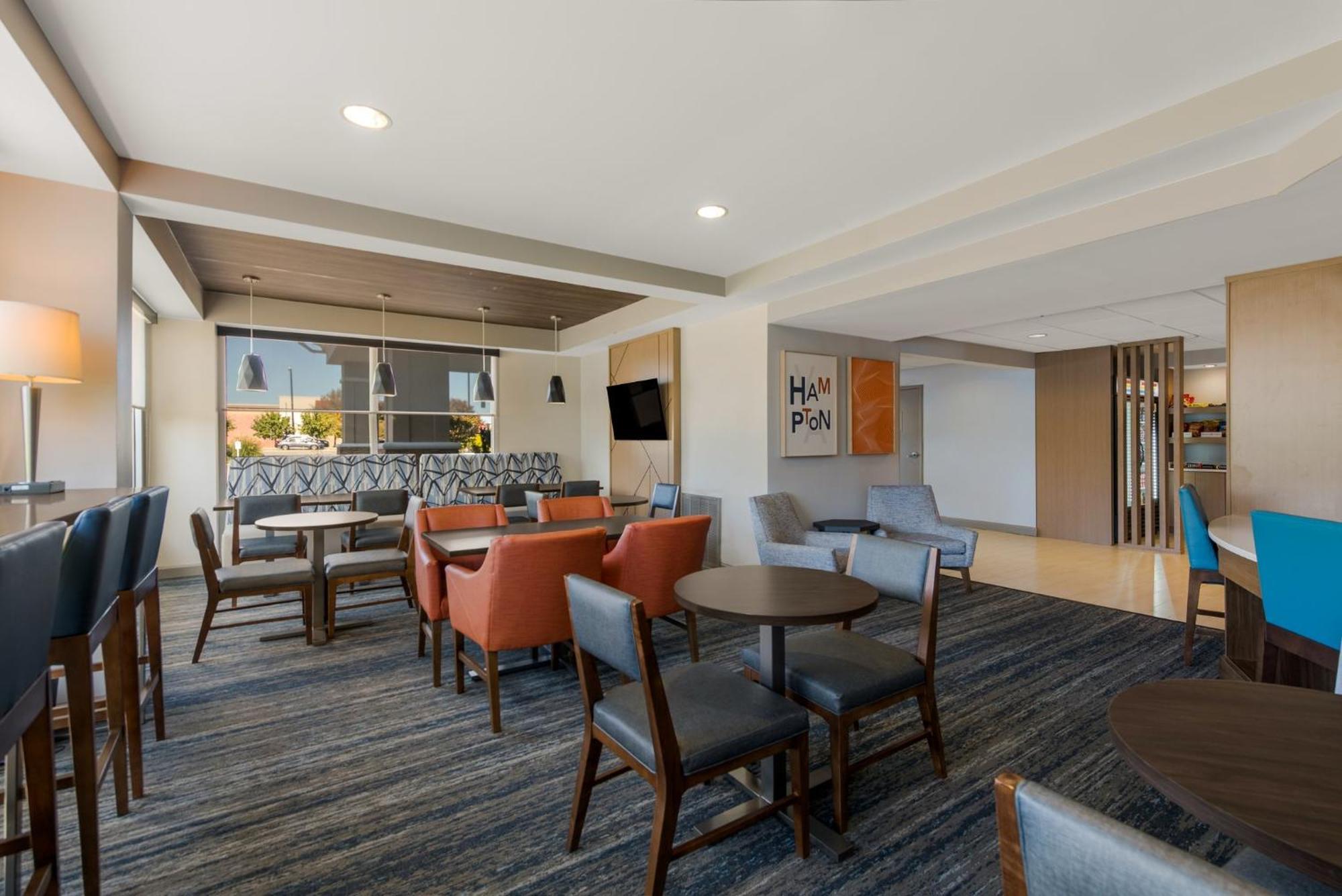 Holiday Inn Express Hotels- Hampton By Ihg Exteriör bild