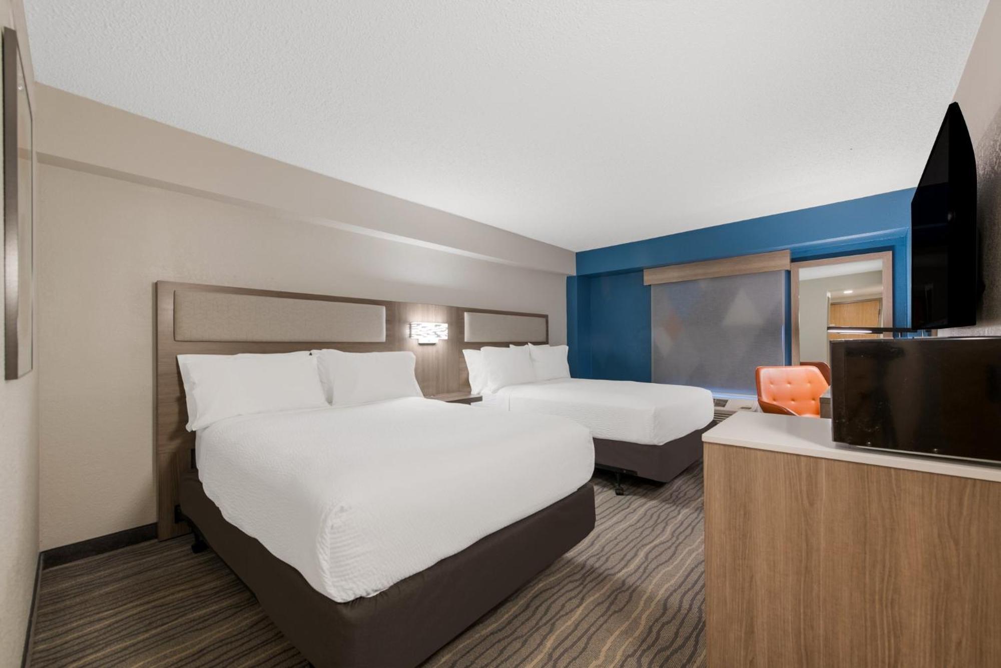 Holiday Inn Express Hotels- Hampton By Ihg Exteriör bild